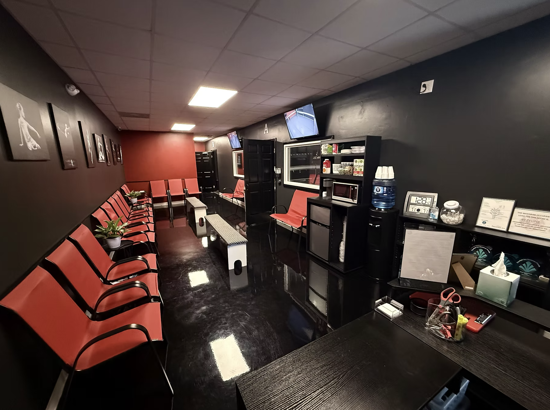 Fountain Inn Studio Lobby